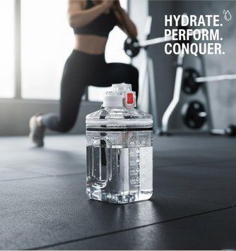 Спортивна біла фляга з BPA-free матеріалу (2.2 л) &mdash; зручне рішення для щоденного зволоження