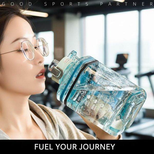 Пляшка для води 2200 мл &mdash; Блакитна BPA-free, з маркерами часу та посиленою ручкою